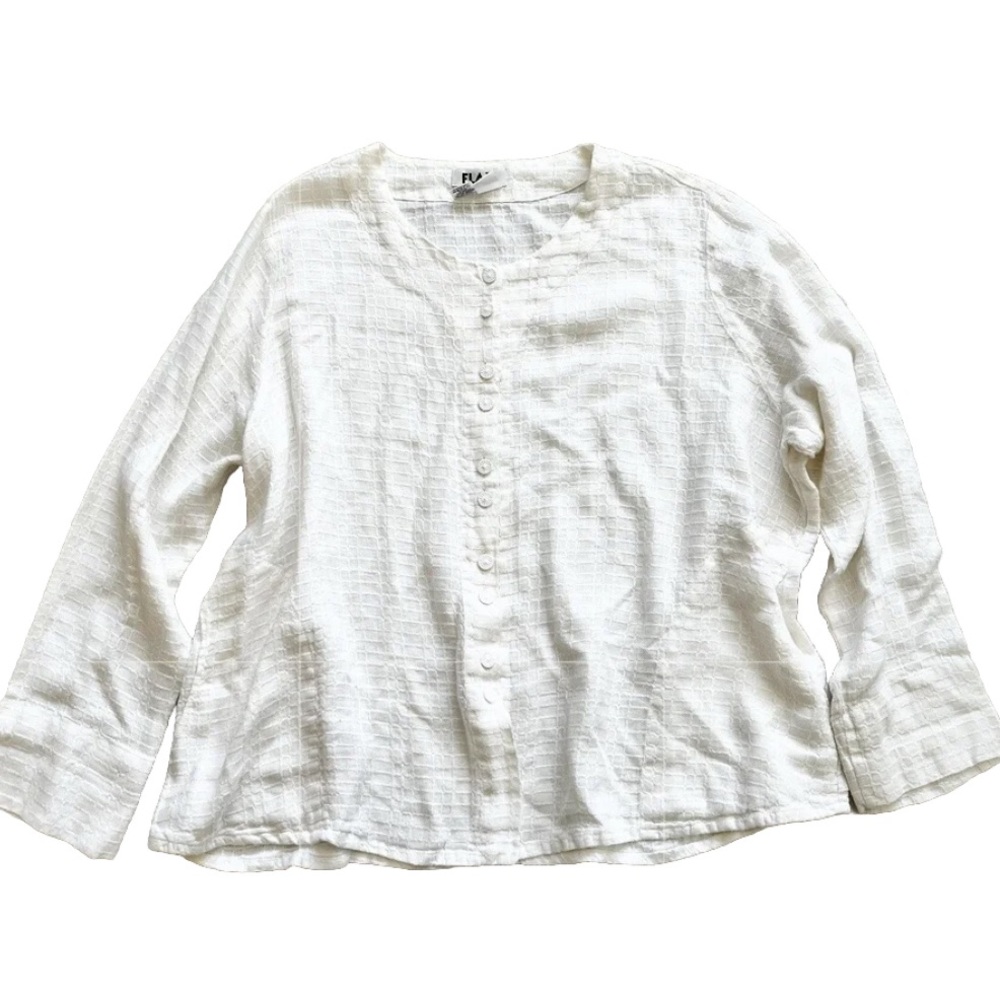 Flax Women's White Button-Up Top